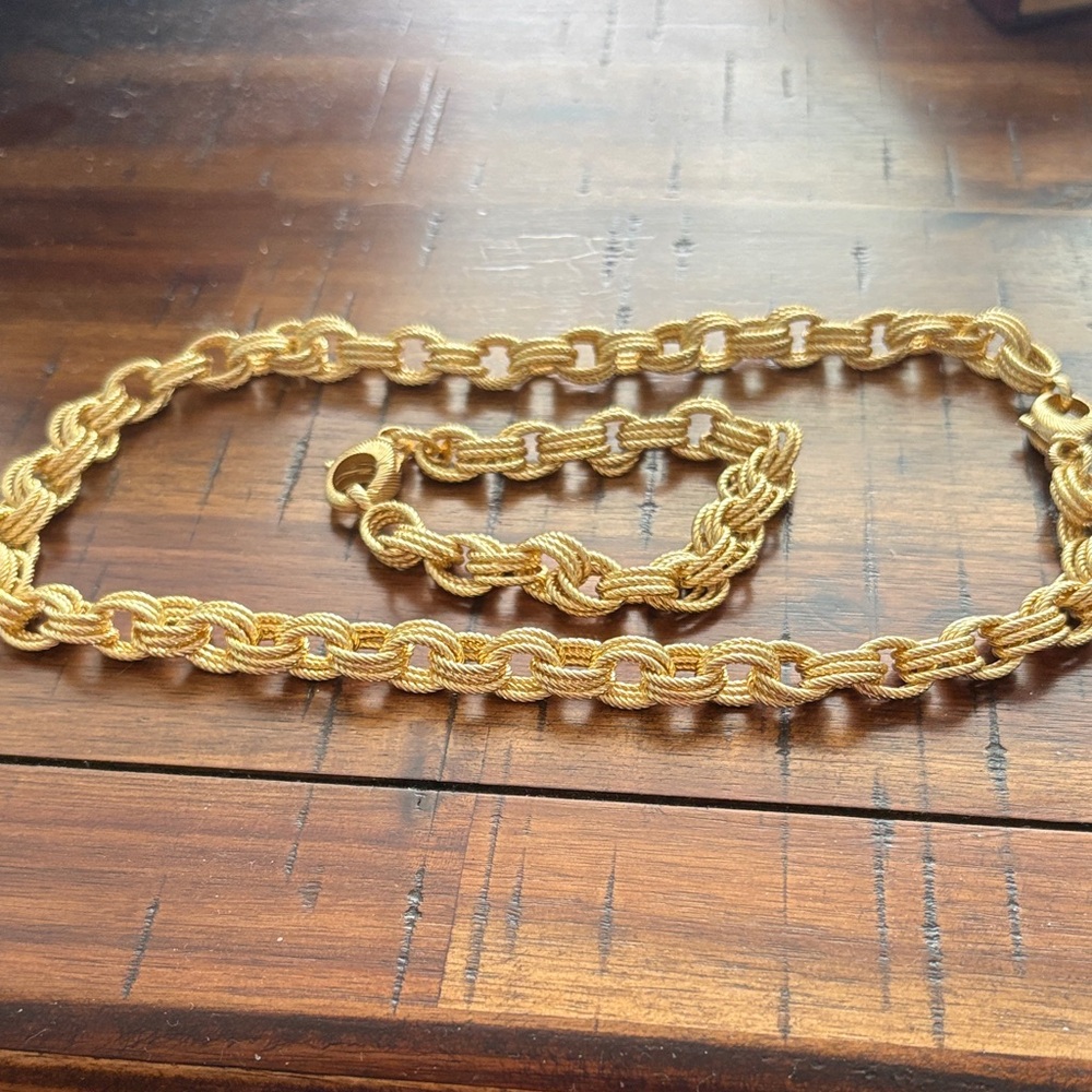 Bellezza necklace and bracelet